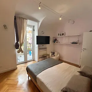 https://casa-caudi.it-romehotels.com